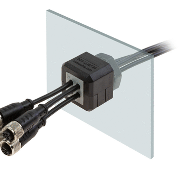 DESCLICK is a divisible cable gland with metric threads.
