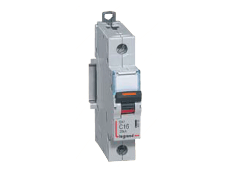 Disjoncteurs DX³ - 25 kA - Protection des départs - Unipolaires 230/400 V~ - Vis/vis - Courbe C